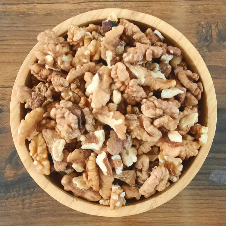 محصول نمونه تستی مغز گردو شکسته سوپر اعلا پرچرب یک کیلویی