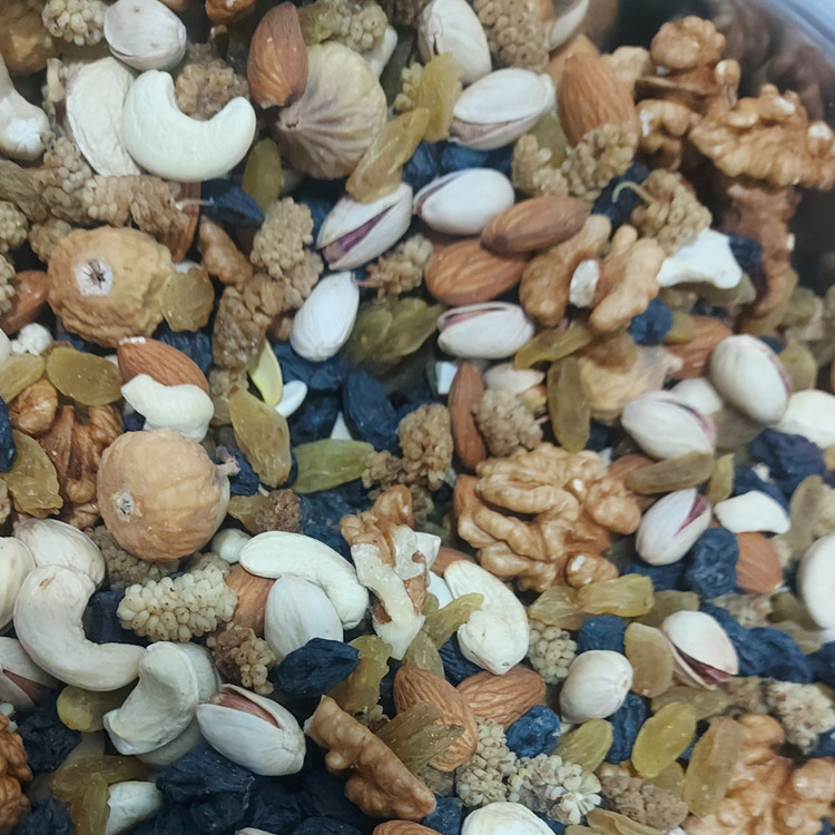 محصول نمونه تستی آجیل شیرین مخلوط هشت قلم لوکس مخصوص 500گرمی